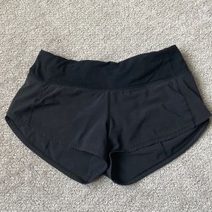 Lululemon Speed Up Low Rise Short 2.5”
